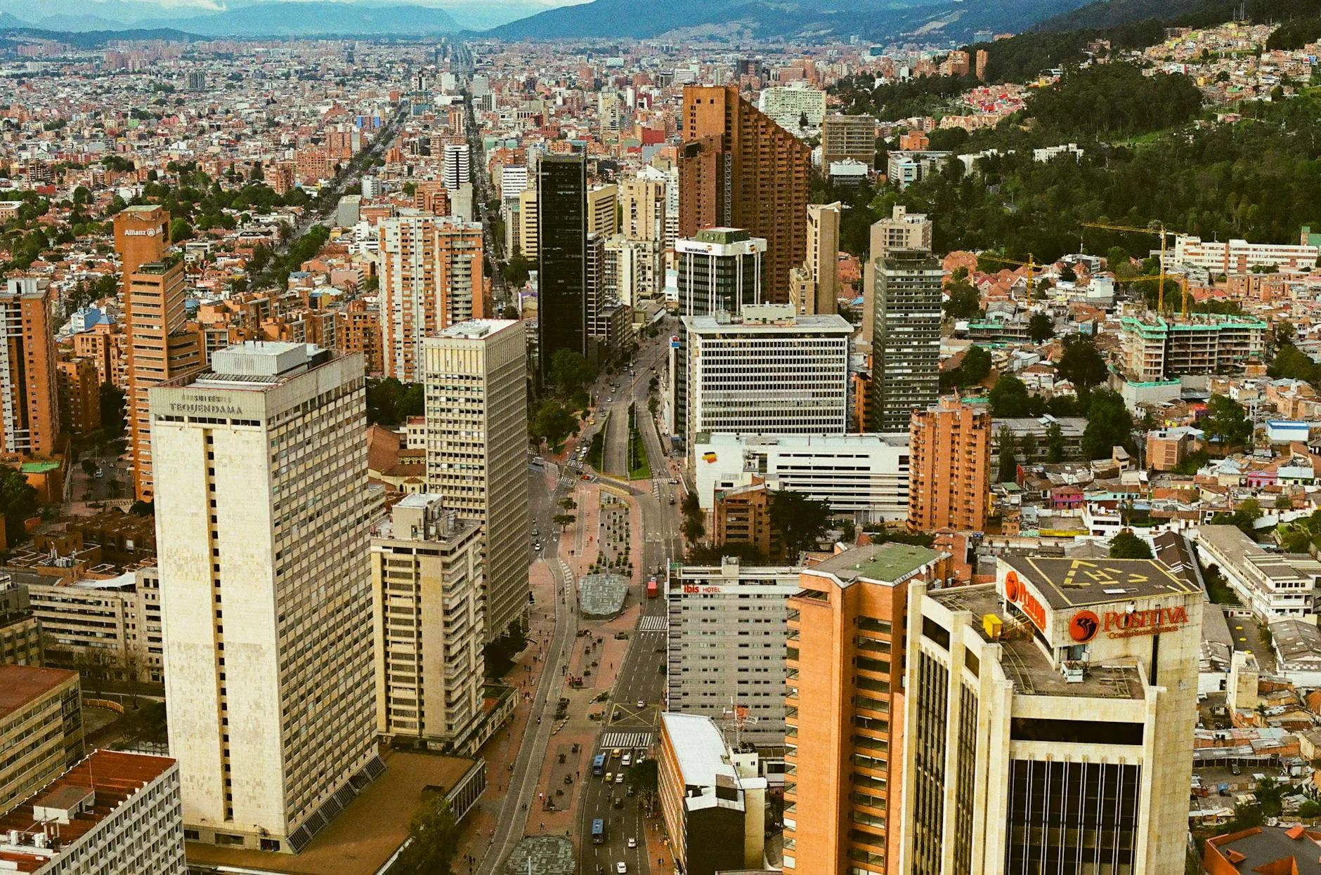 Cómo aparecer primero en Google Bogotá: 7 pasos probados para 2025